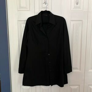 Women’s long sleeve tunic dress shirt.